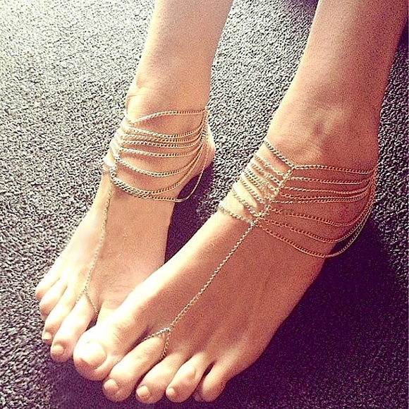 ⚜️[𝟯/$𝟮𝟴]⚜️8 Layered Two Gold Anklets Set NEW - Picture 5 of 10